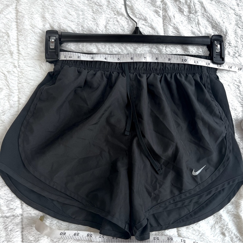 NIKE Tempo Brief-Lined Running Athletic Mesh Black White Shorts Women’s size S